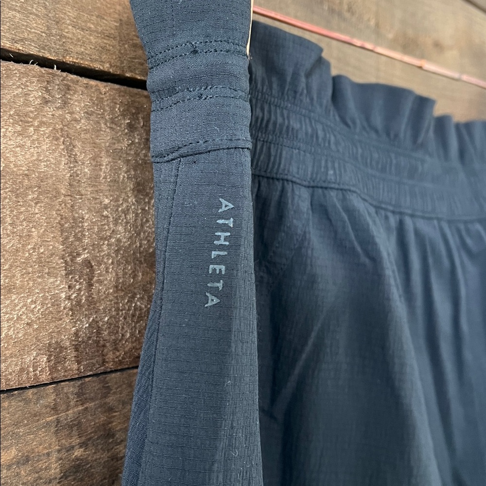 Athleta Women's Trekkie High Rise Parachute Pant in Black - Picture 8 of 10